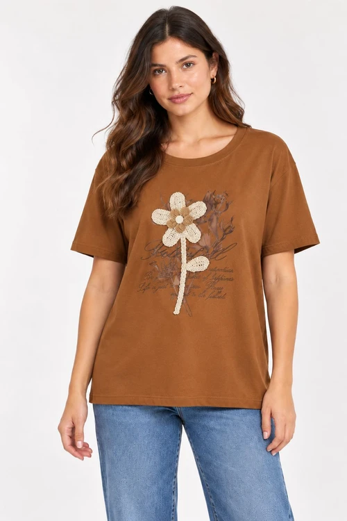 T-shirt bordada T-shirt bordada 3