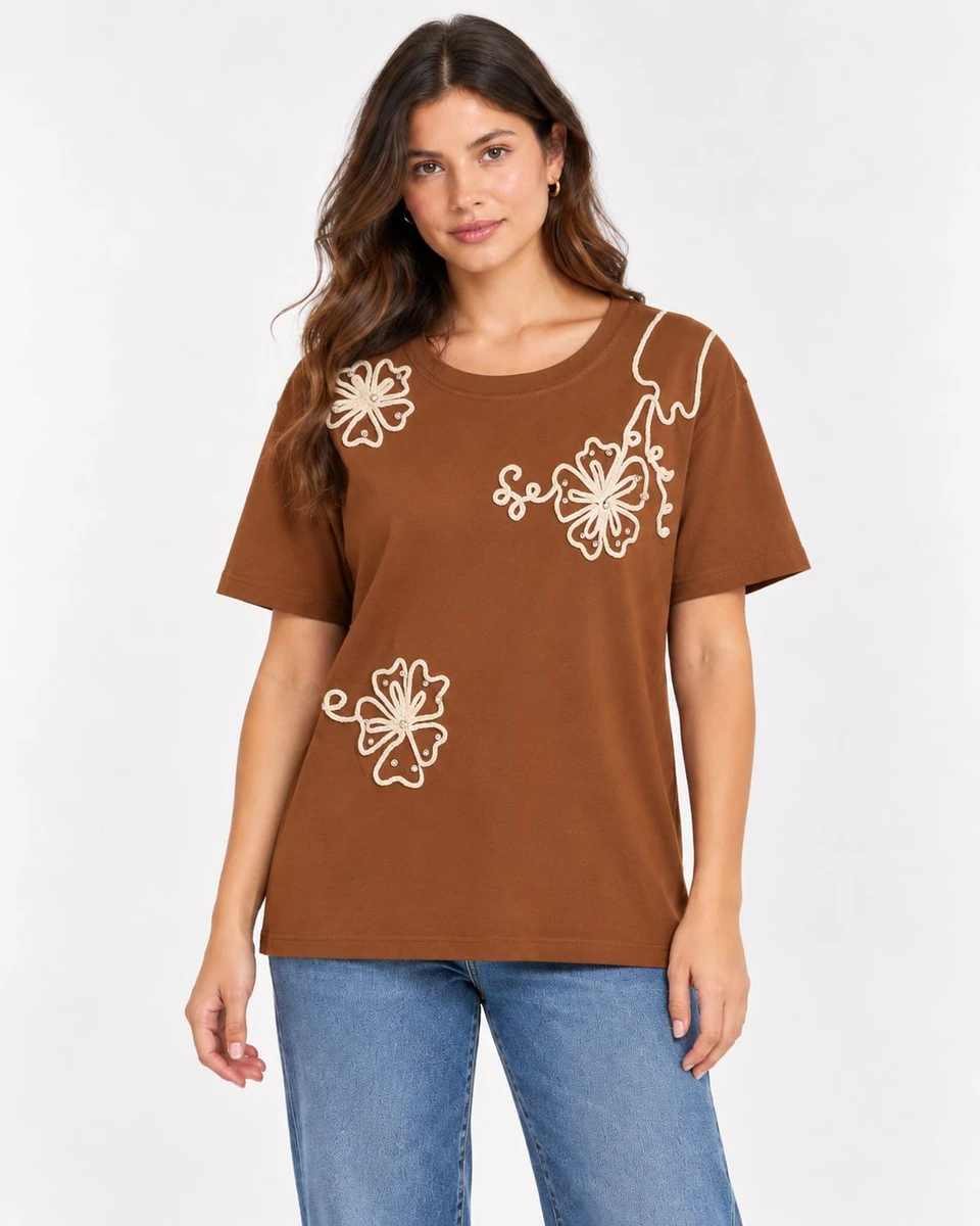 T-shirt bordada - T-shirt bordada 4 